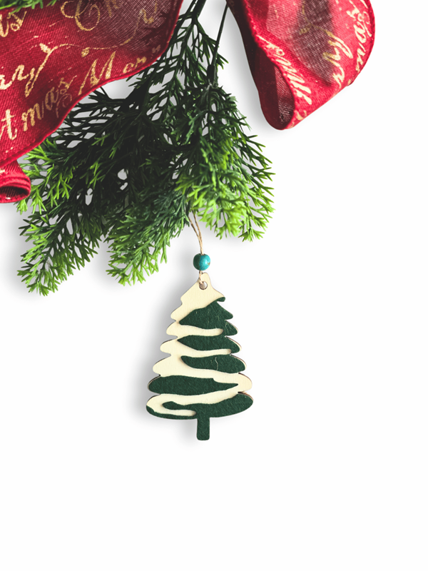 Коледна играчка Елхичка с филц